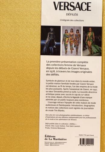 livre defile versace